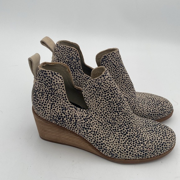 Toms Speckled Ankle Booties Black Cream wedge women 7.5 suede polka dot casual - Picture 3 of 13